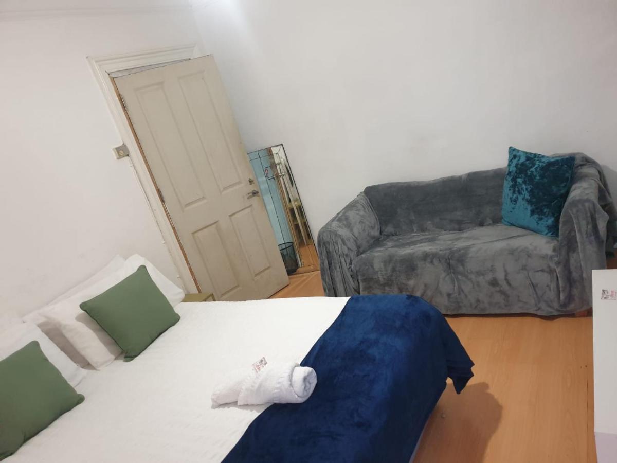 Guest house Balham, South Spacious F2, 6 Available